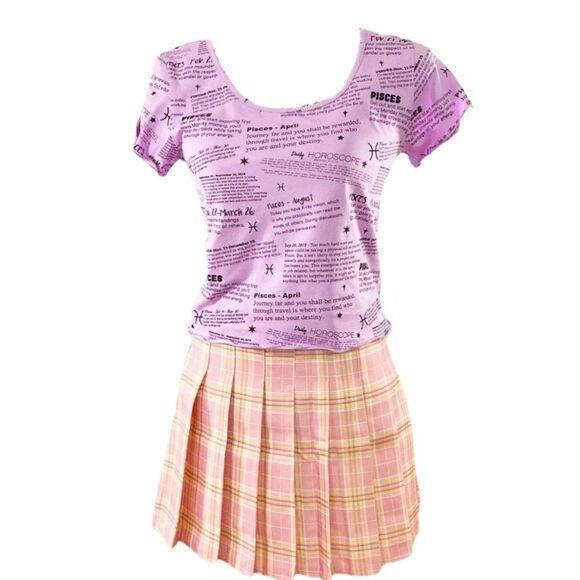 Dolls Kill Round Neck Short Sleeve Graphic Pisces Celestial Crop Top NEW - Picture 1 of 4